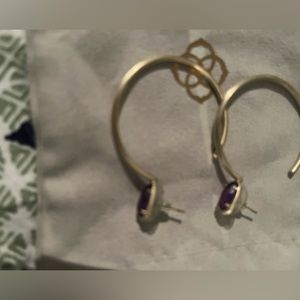 Kendra Scott hardly worn earrings ❤️